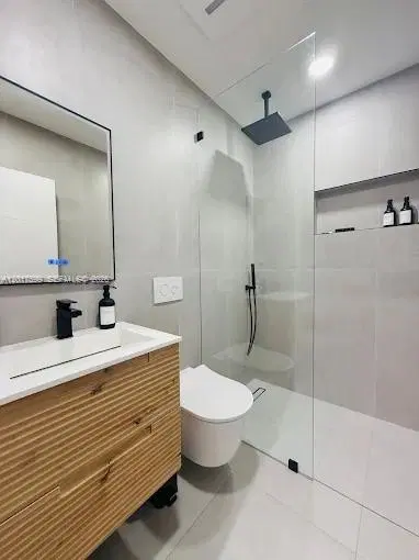 Profitable Flooring Business with Repeat Clientele