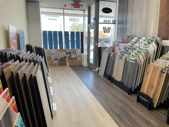 Profitable Flooring Business with Repeat Clientele