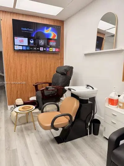 Turnkey Beauty Salon with Prime Location