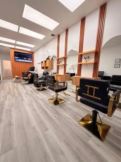 Turnkey Beauty Salon with Prime Location
