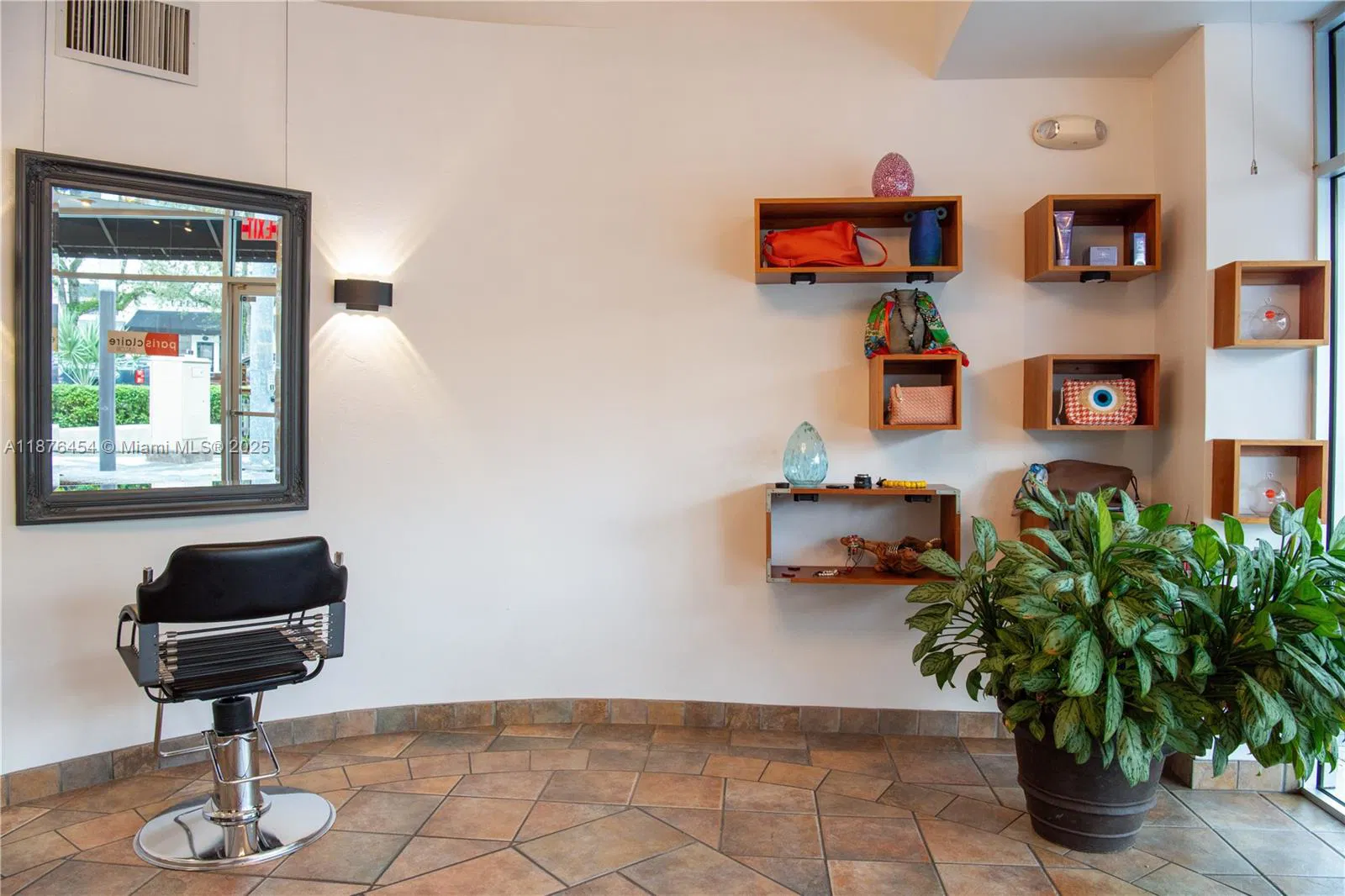 Established Hair Salon with Turnkey Operations
