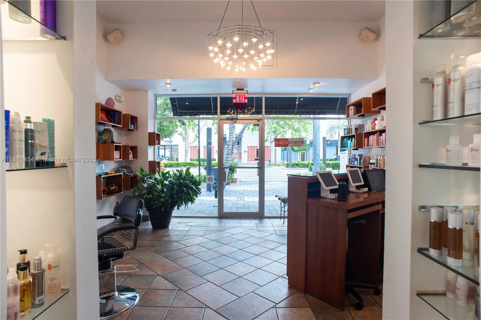 Established Hair Salon with Turnkey Operations