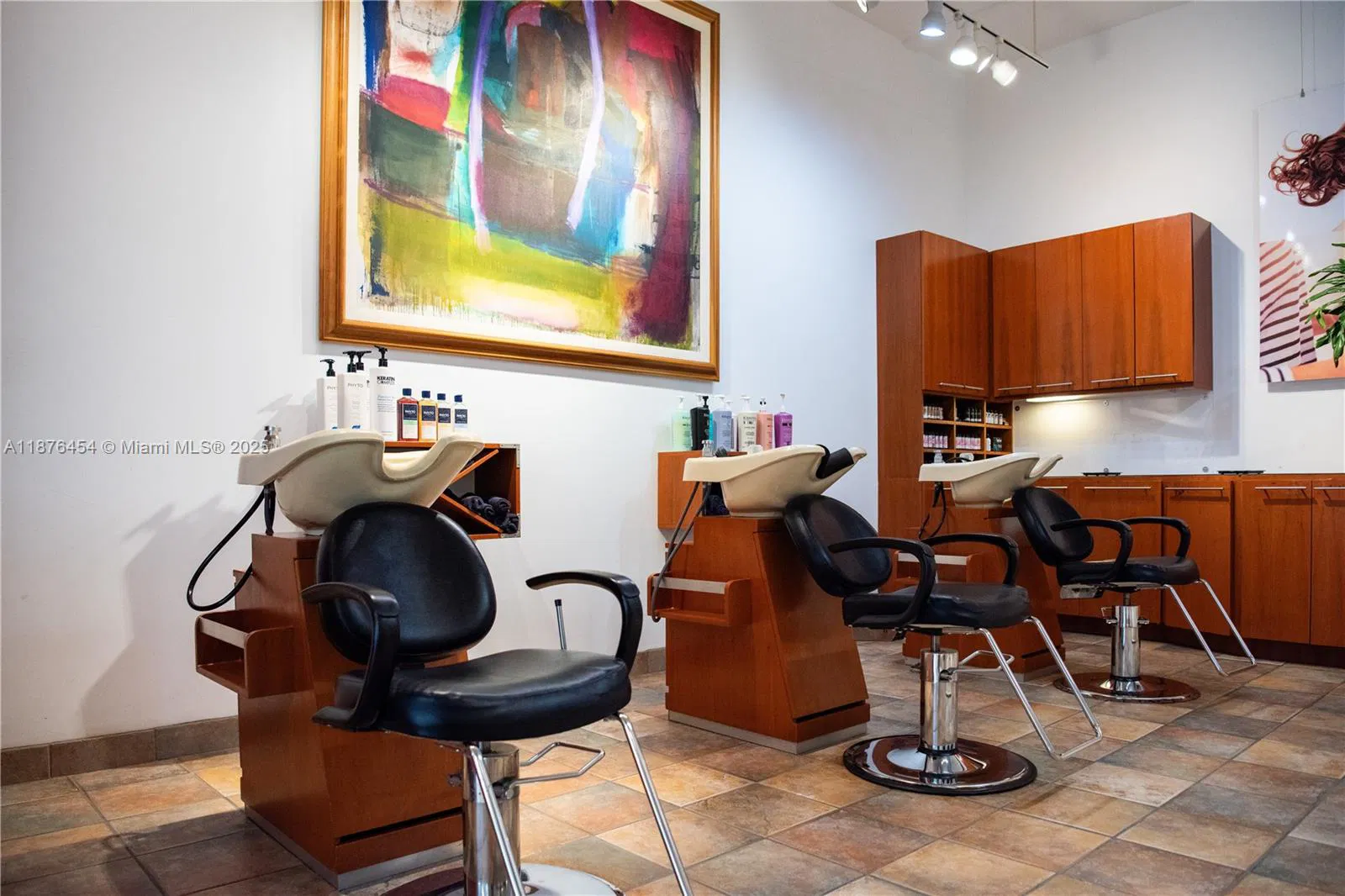 Established Hair Salon with Turnkey Operations