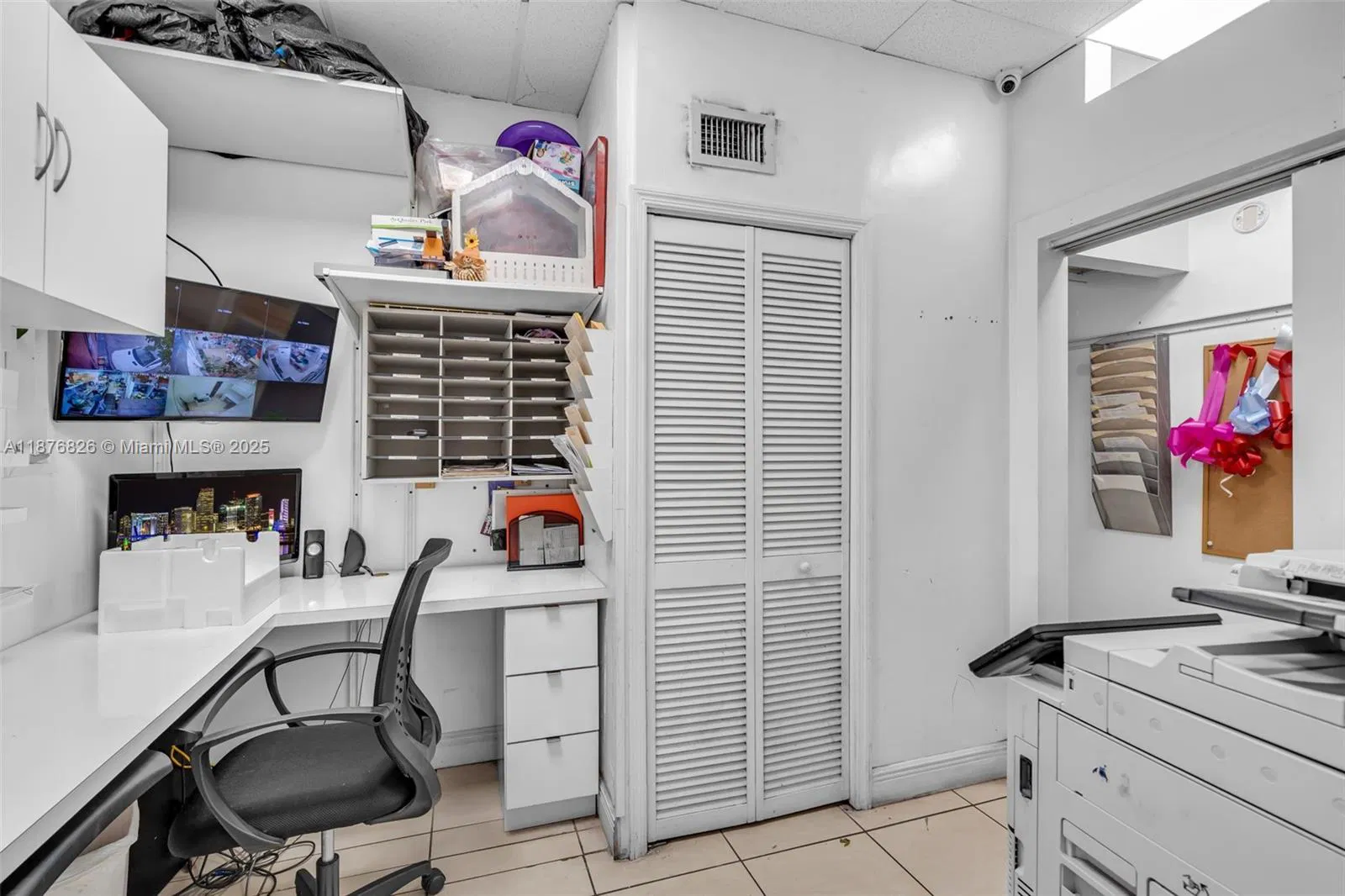 Charming Flower Boutique with Prime Corner Location