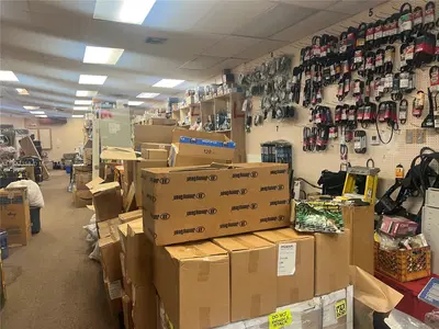 Established Auto Parts Store with Significant Inventory Value