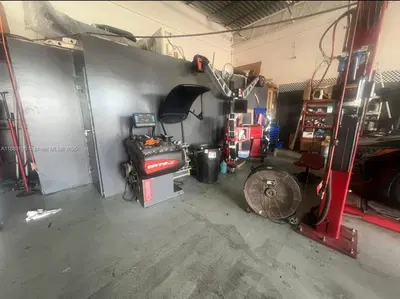 Established Auto Repair Shop with Turnkey Operations