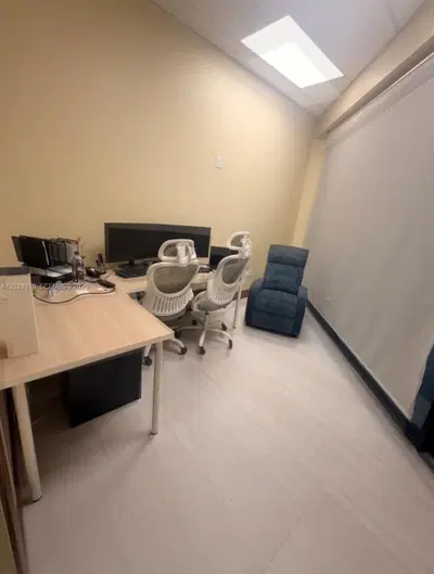 Established Adult Day Care Center with High Traffic Location