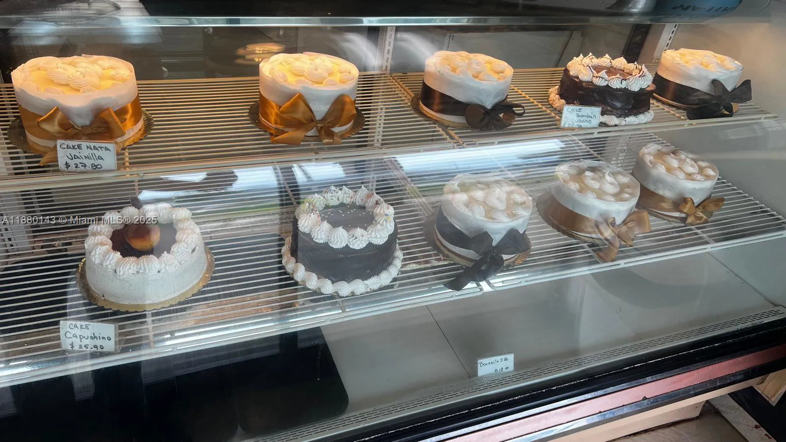 Profitable Bakery with Patented Yolk Baked Cakes