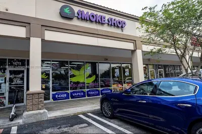 Profitable Smoke Shop with Strong Foot Traffic