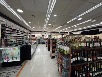 Profitable Convenience Store with High Foot Traffic