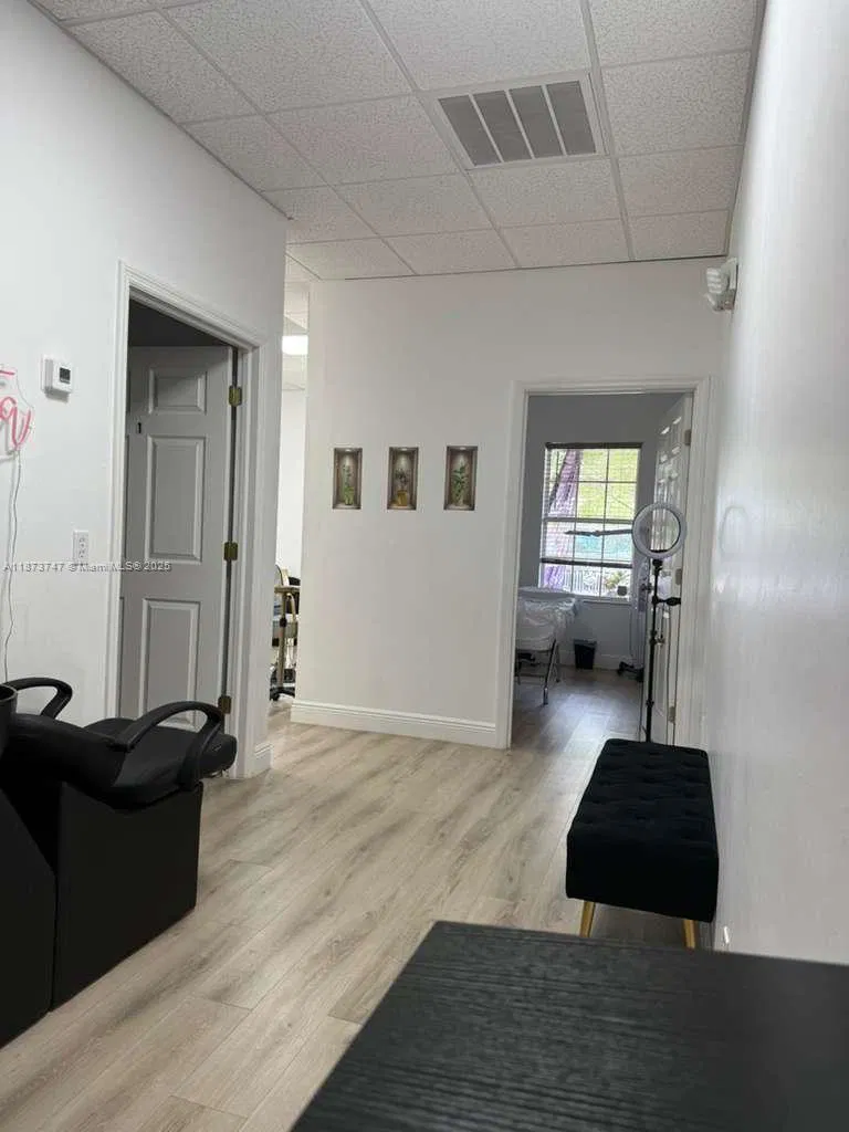 Profitable Barber Shop with Diverse Beauty Services