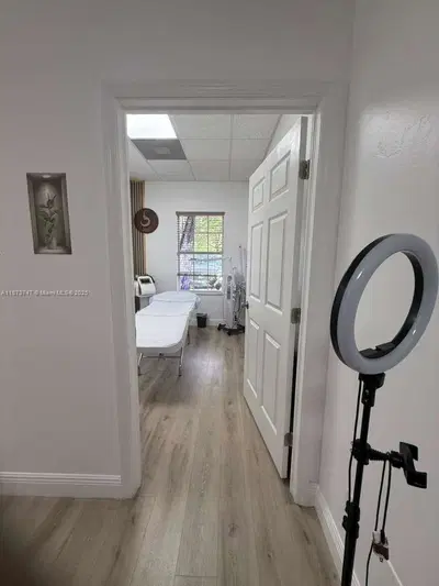 Profitable Barber Shop with Diverse Beauty Services