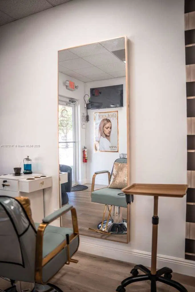 Profitable Barber Shop with Diverse Beauty Services