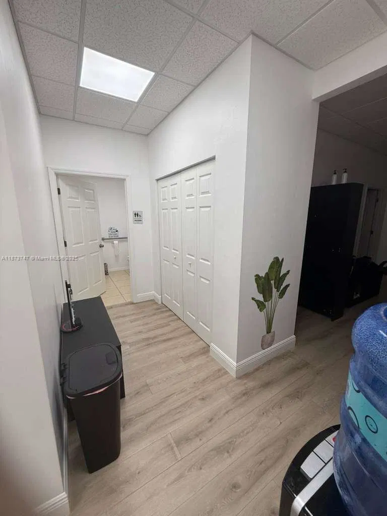 Profitable Barber Shop with Diverse Beauty Services