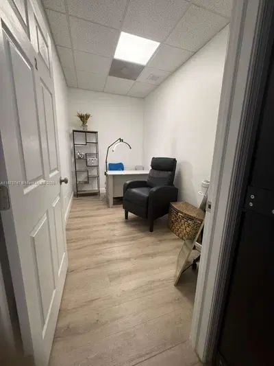 Profitable Barber Shop with Diverse Beauty Services