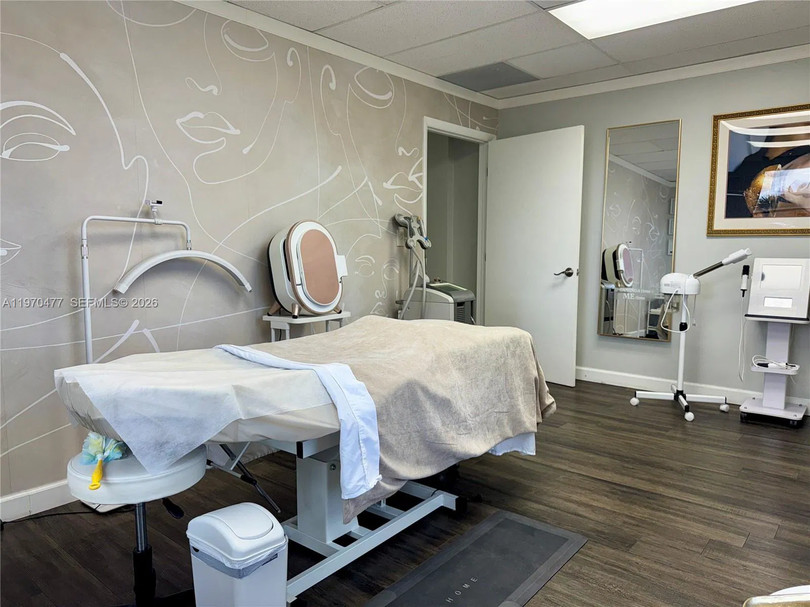 Profitable Beauty Salon with Diverse Revenue Streams