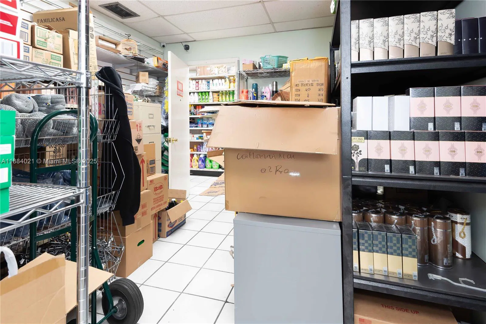 Established Neighborhood Convenience Store with Loyal Clientele