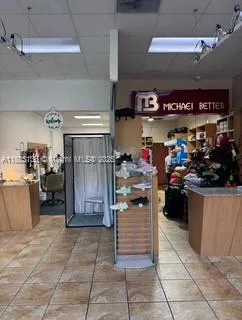 Established Dry Cleaning Service with Diverse Offerings