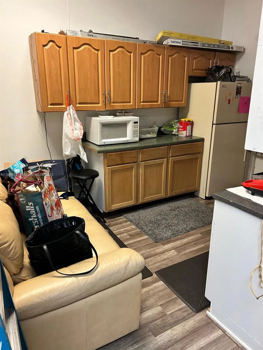 Established Jewelry Store with Turnkey Repair Operations