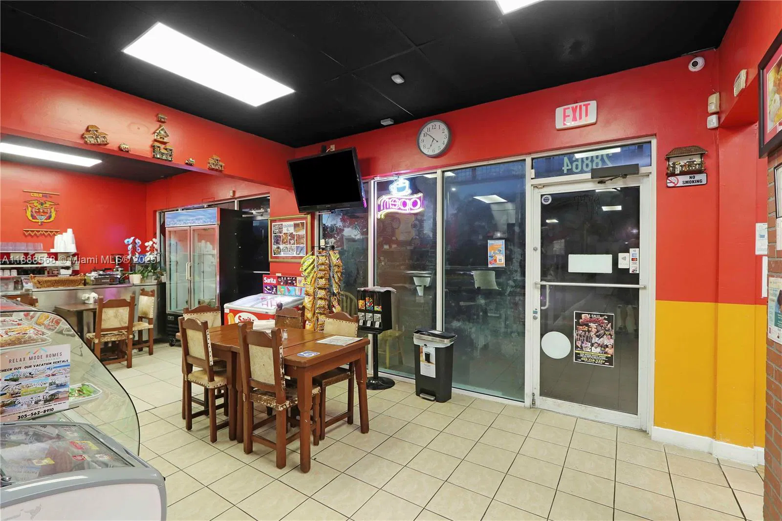 Iconic Colombian Restaurant with a Prime Location