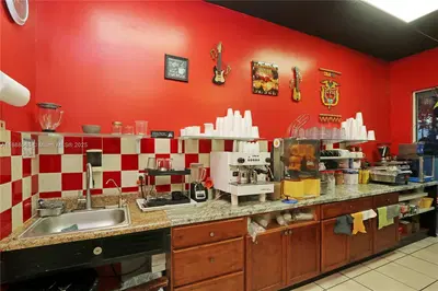 Iconic Colombian Restaurant with a Prime Location