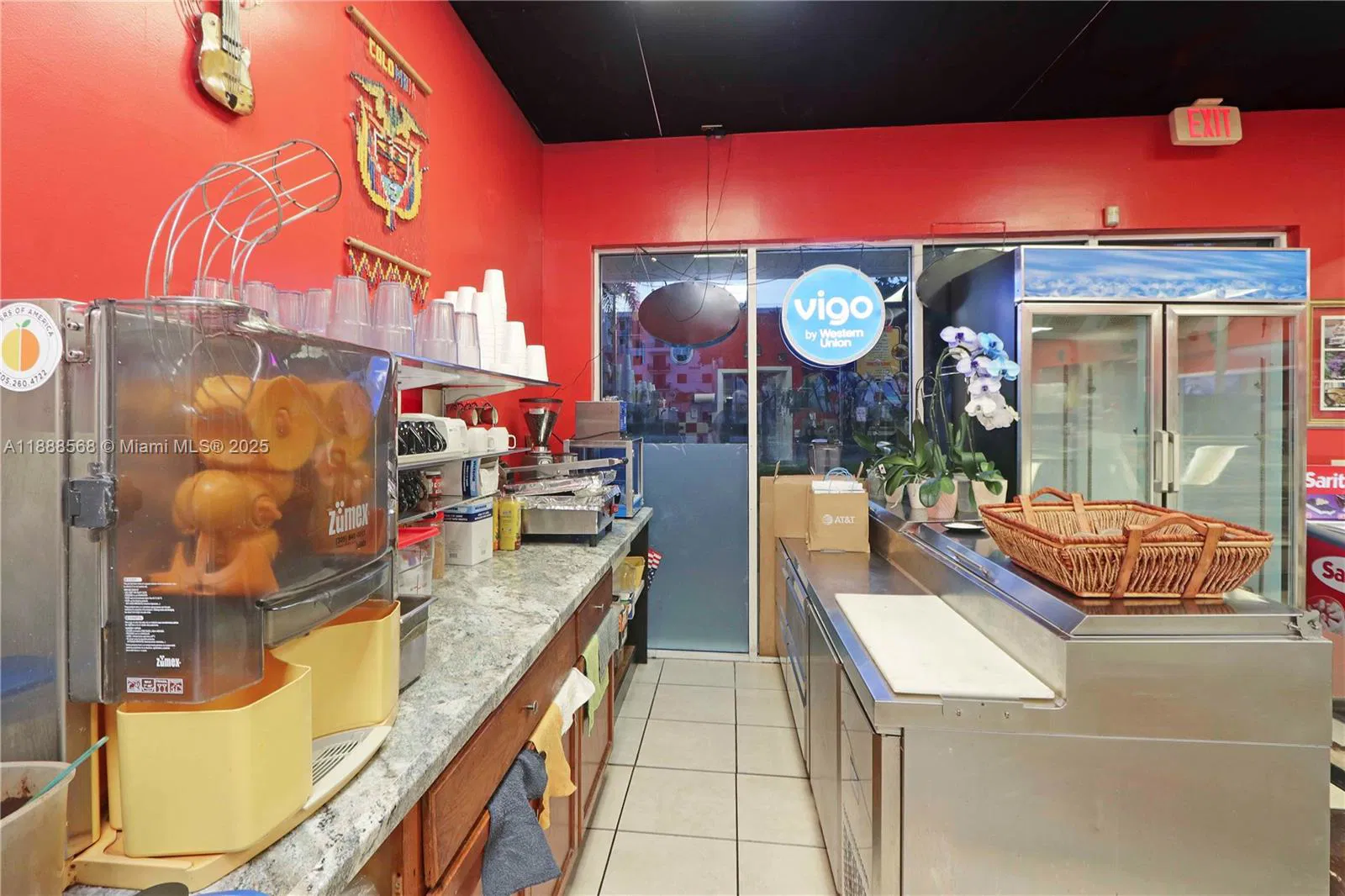 Iconic Colombian Restaurant with a Prime Location