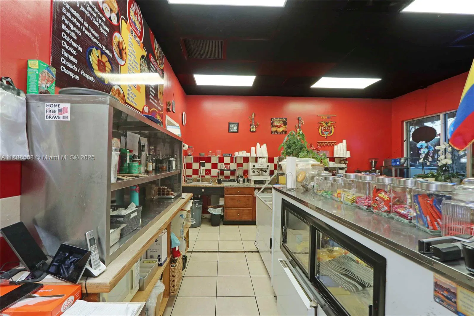 Iconic Colombian Restaurant with a Prime Location