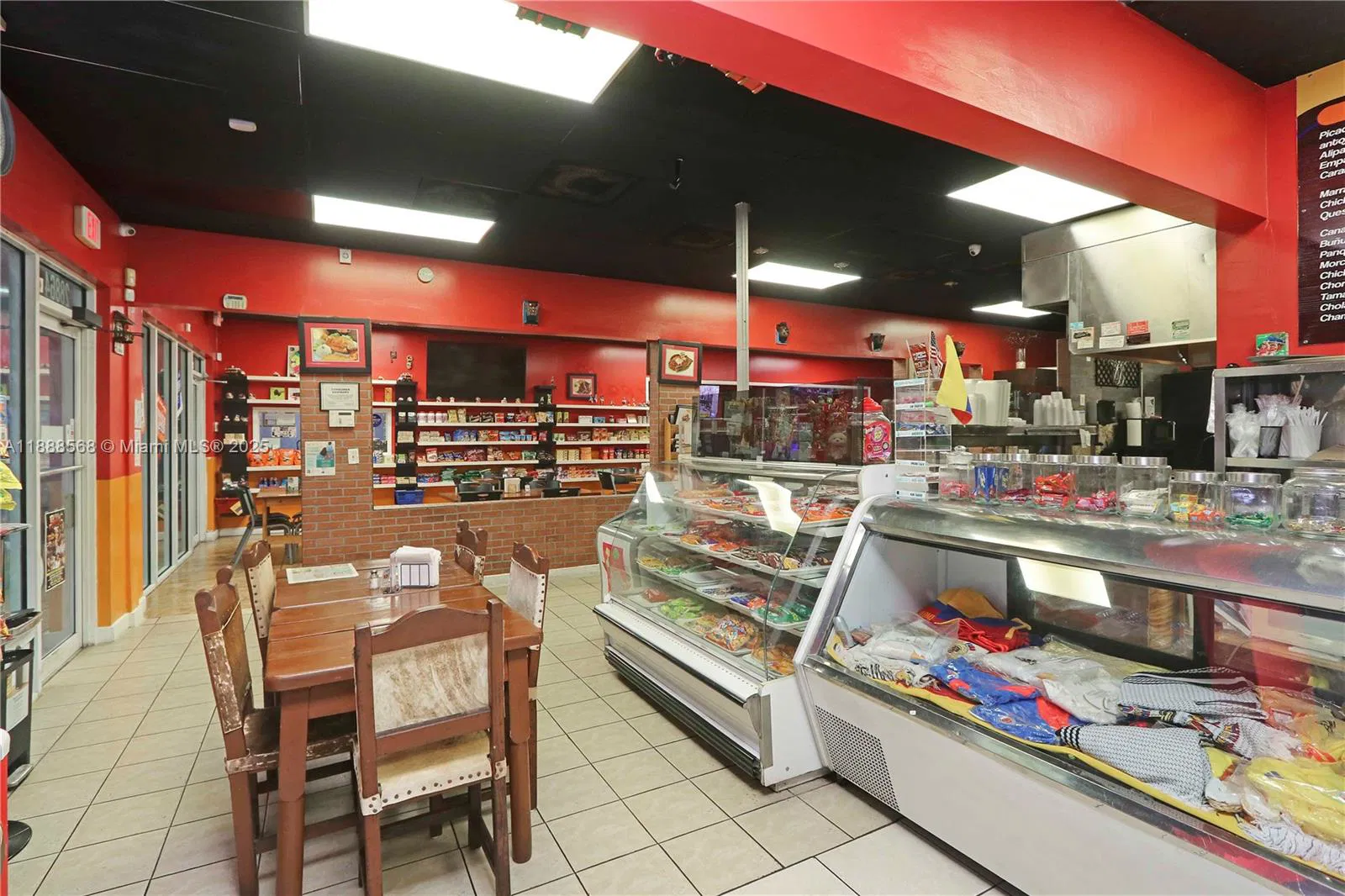 Iconic Colombian Restaurant with a Prime Location