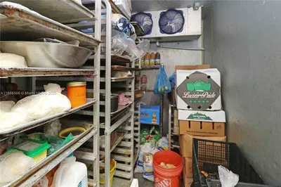 Iconic Colombian Restaurant with a Prime Location