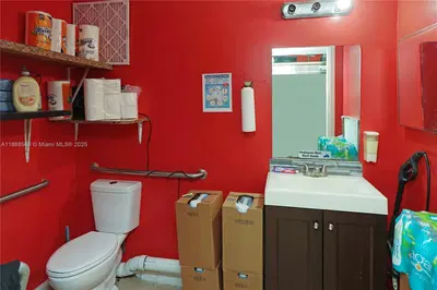 Iconic Colombian Restaurant with a Prime Location