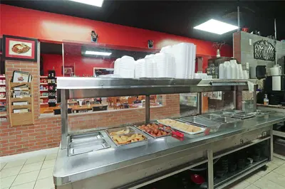 Iconic Colombian Restaurant with a Prime Location