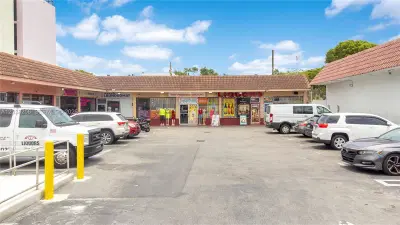 Established Liquor Store with Loyal Customer Base