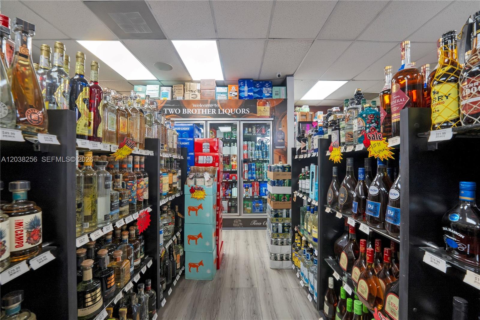 Established Liquor Store with Loyal Customer Base