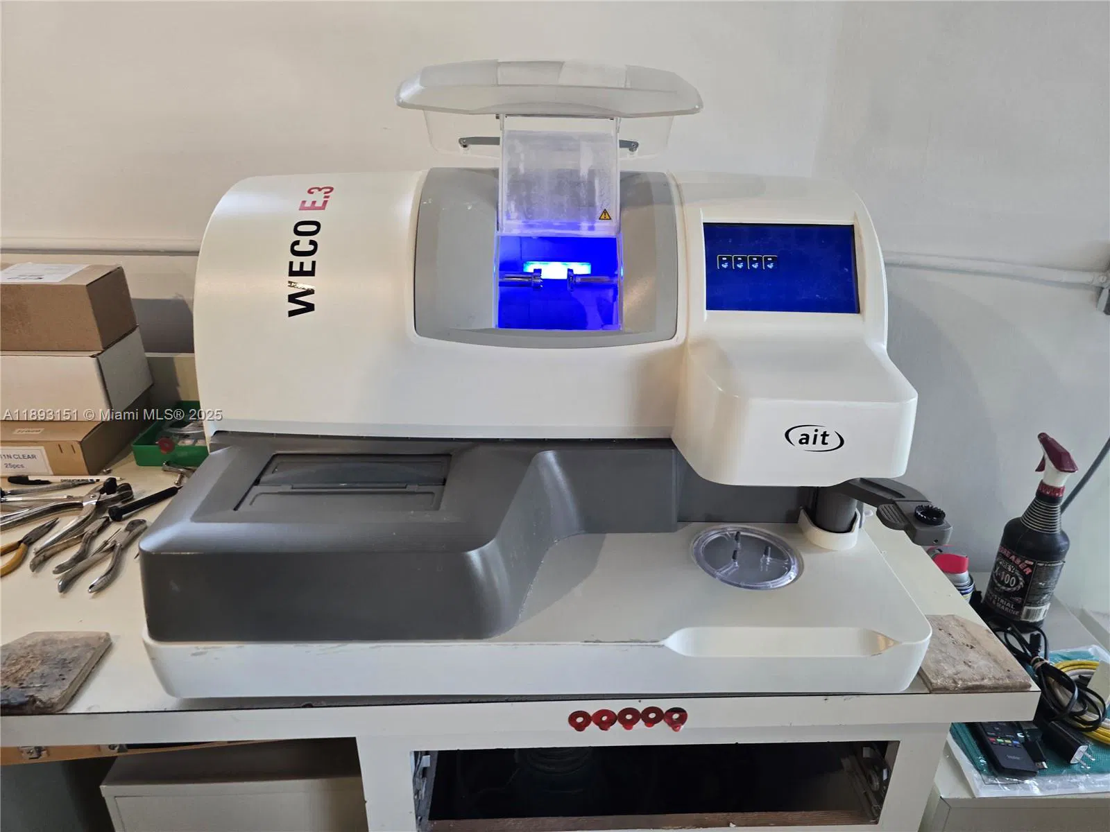 Established Optical Shop with Flexible Lease Terms