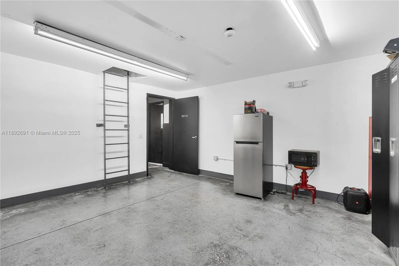 Profitable Automotive Shop with Strong Customer Base