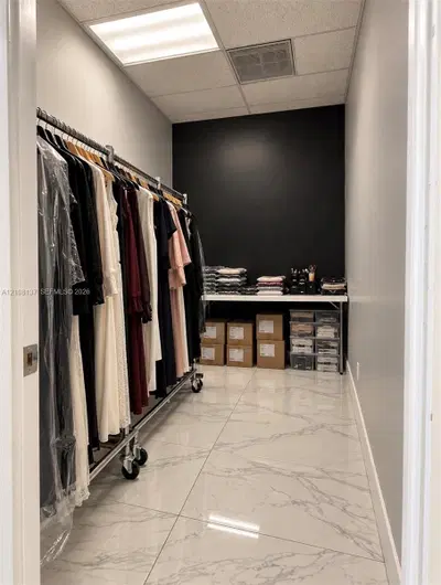Established Dry Cleaning Service with Proven Revenue History