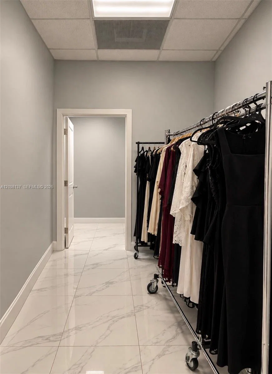 Established Dry Cleaning Service with Proven Revenue History