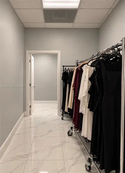Established Dry Cleaning Service with Proven Revenue History
