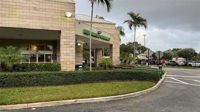 Thriving Hair and Nail Salon with Excellent Growth Potential