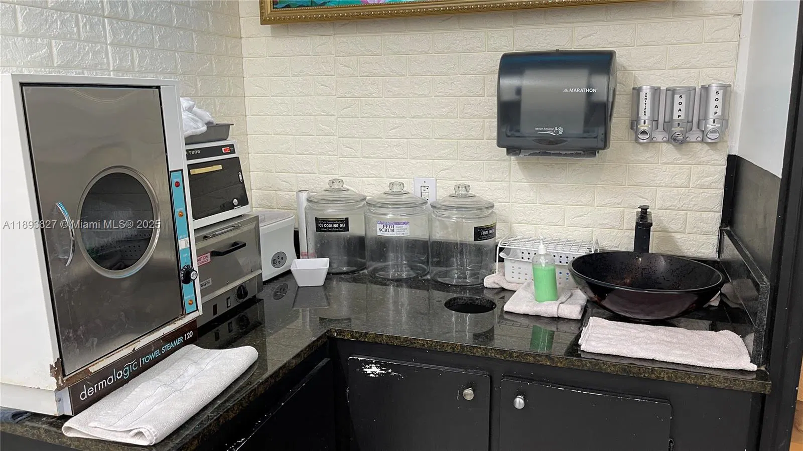 Thriving Hair and Nail Salon with Excellent Growth Potential