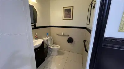 Thriving Hair and Nail Salon with Excellent Growth Potential