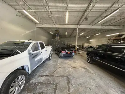 Complete Auto Body Shop Equipment Package with Key Assets