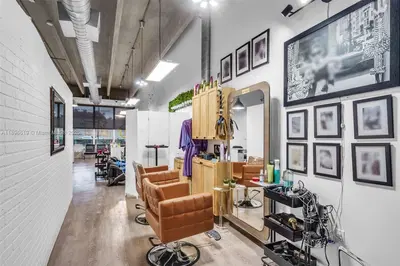 Established Hair Salon with Loyal Client Base