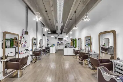 Established Hair Salon with Loyal Client Base