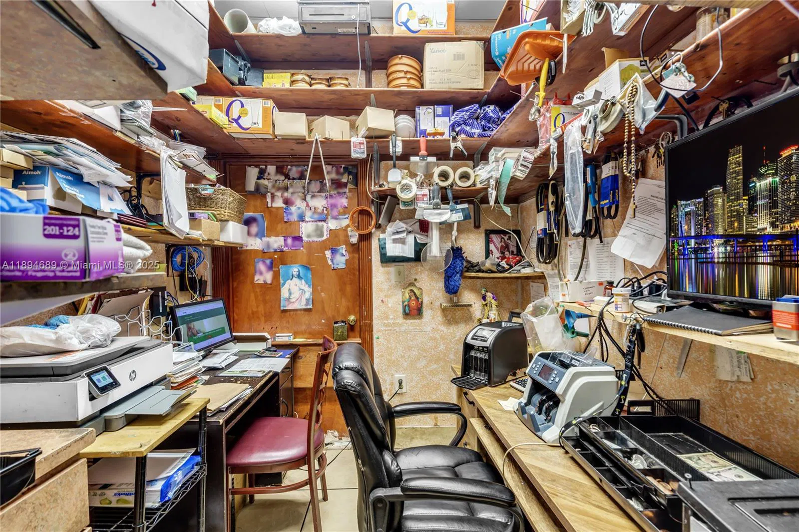 Established Latin Restaurant with a 20 Year Legacy