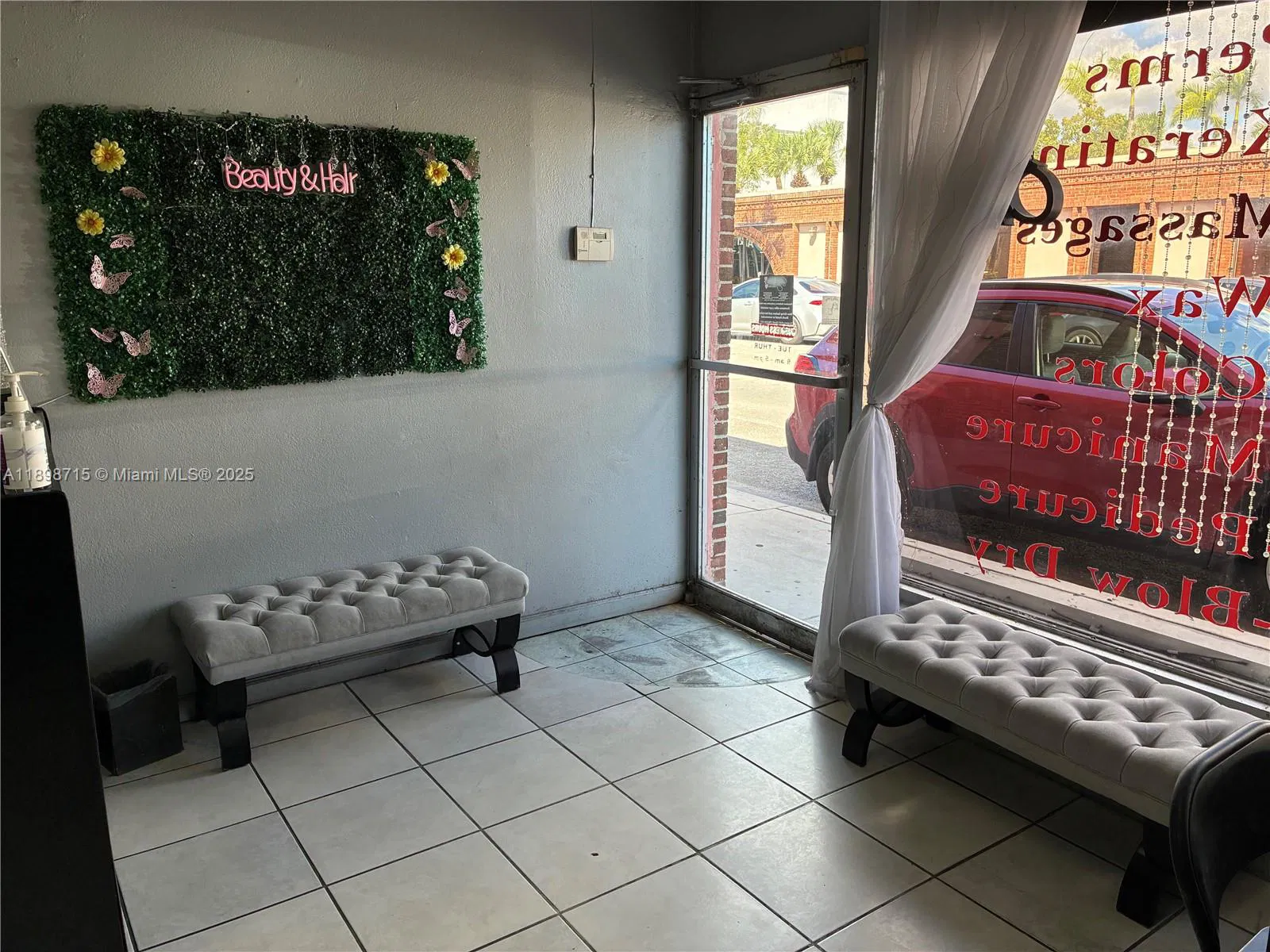 Turnkey Hair Salon in a Landmark Downtown Location