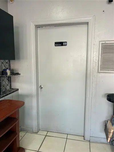 Turnkey Hair Salon in a Landmark Downtown Location