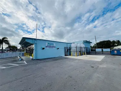 Established Pool Service and Repair with Recurring Clientele