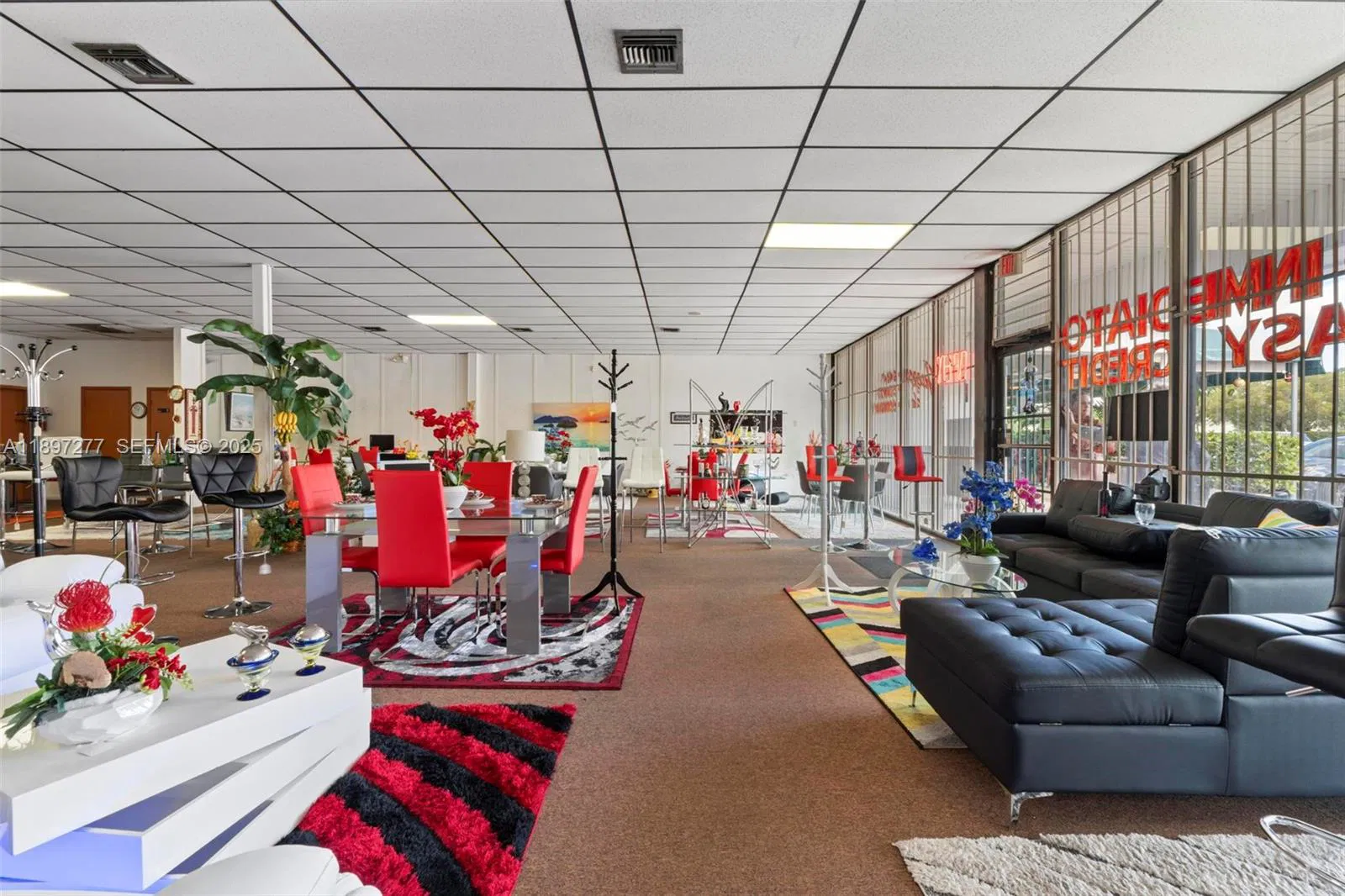 Established Furniture Store with Immediate Cash Flow