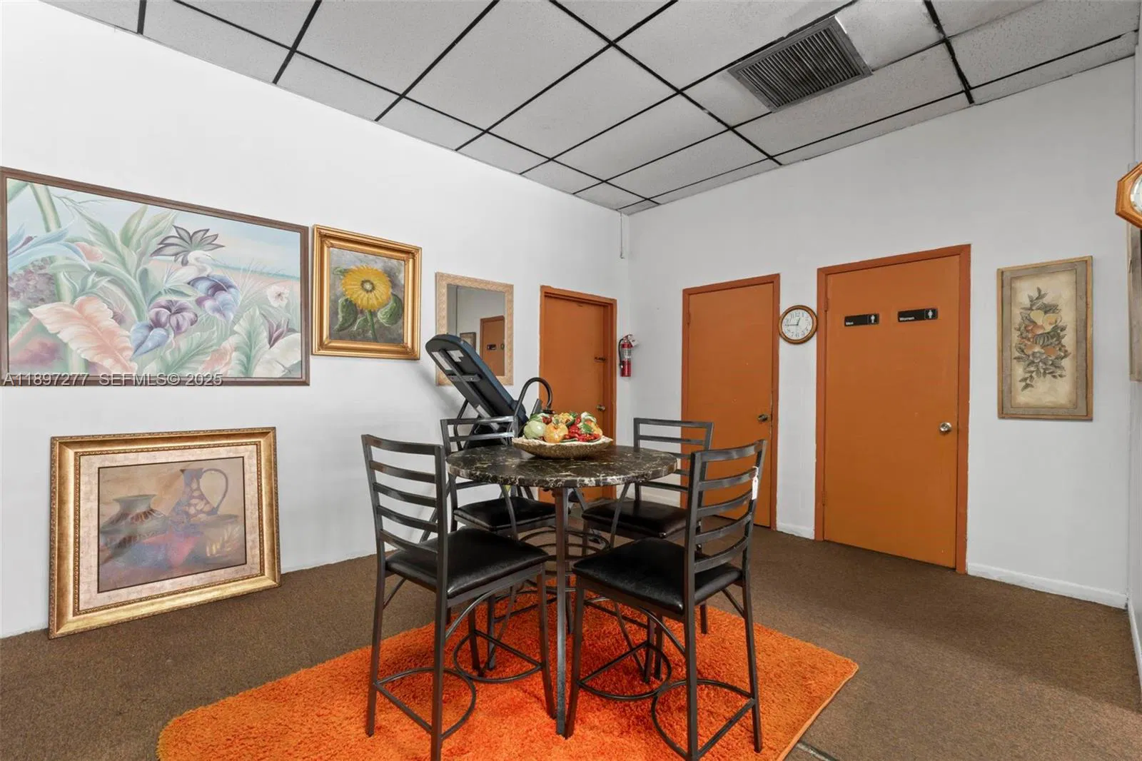 Established Furniture Store with Immediate Cash Flow